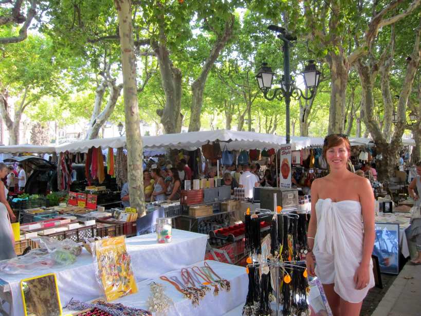 Leafy markets in Saint Tropez